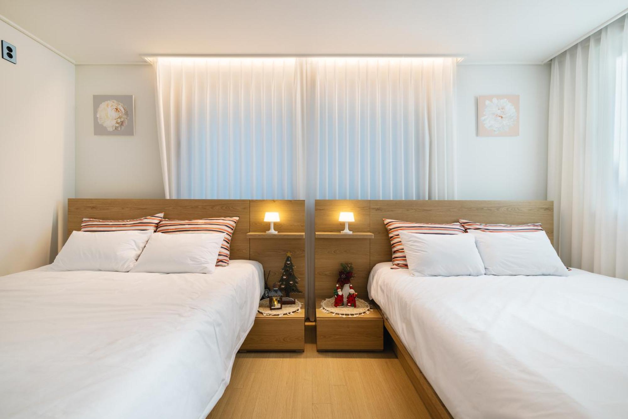 Choi's Hongdae Villa *